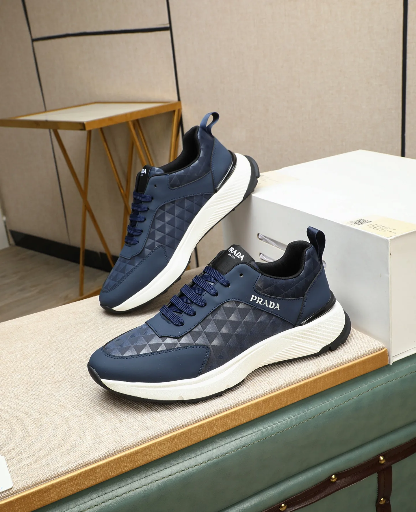 Men's men's shoes💰460🌹🌹[PRADA—Prada] new model🙈original replica! 👟👟👟The uppers are made of top-notch workmanship from Italy🇮🇹Imported calfskin❗️Genuine leather lining@Suitable for travel, the original version has an enlarged engraved sole, making it suitable for all kinds of travel, showing low-key luxury. Let quality speak for itself. Color: Size: 38-44